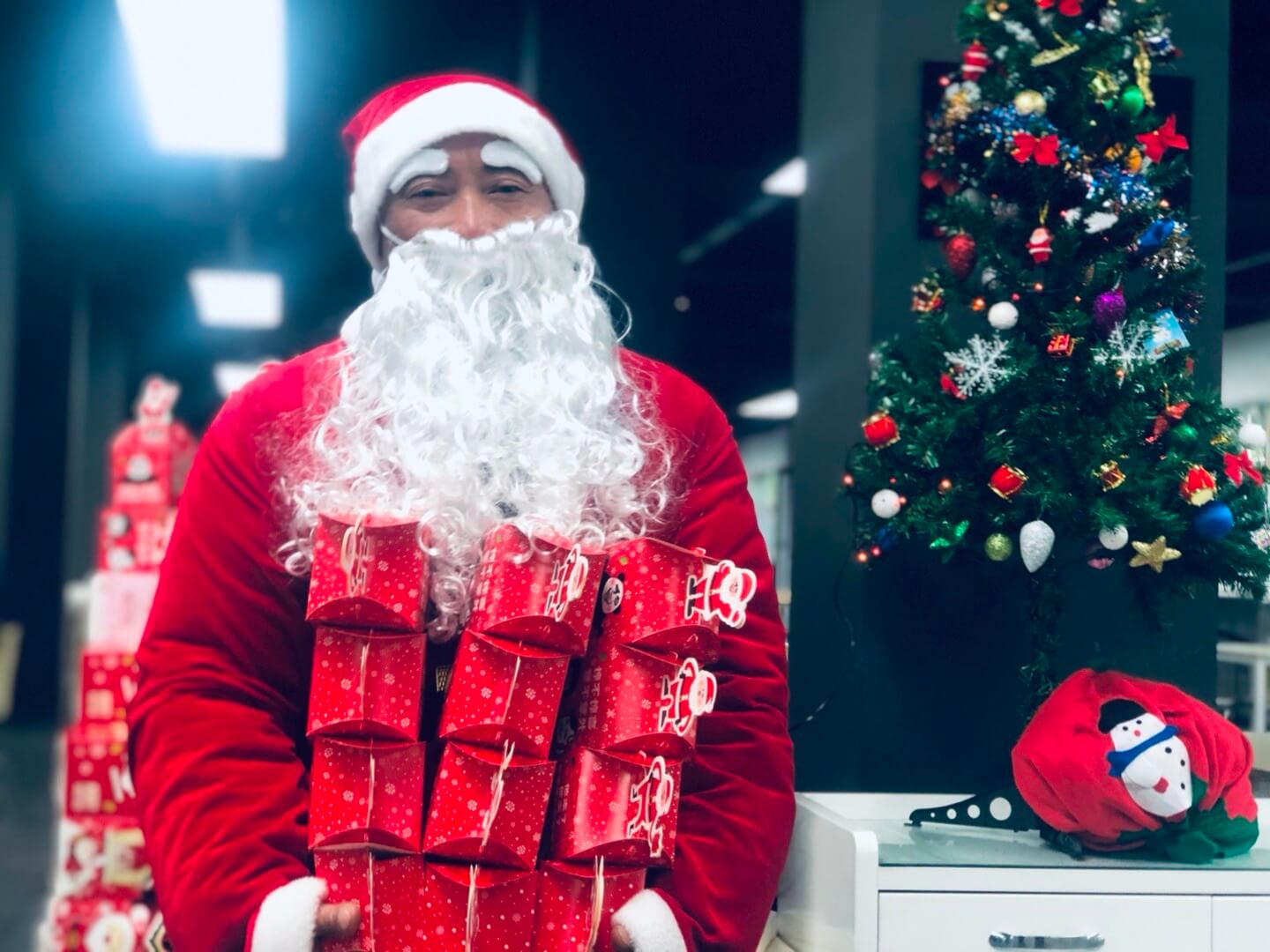 Santa gives gifts to enterprises